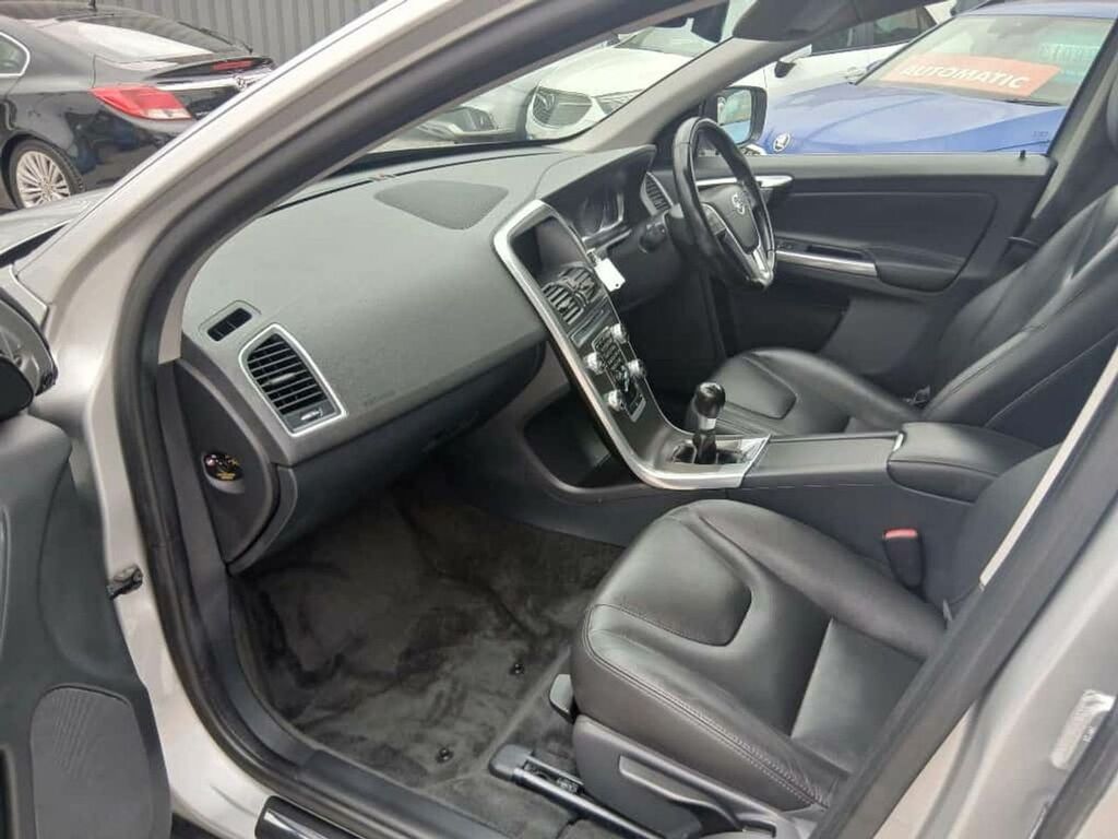 Volvo XC60 2015 65 2.4 White #21