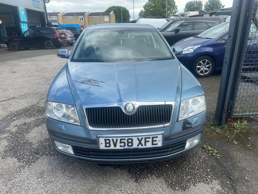 Skoda Octavia Tdi Ambiente Estate Beige #2