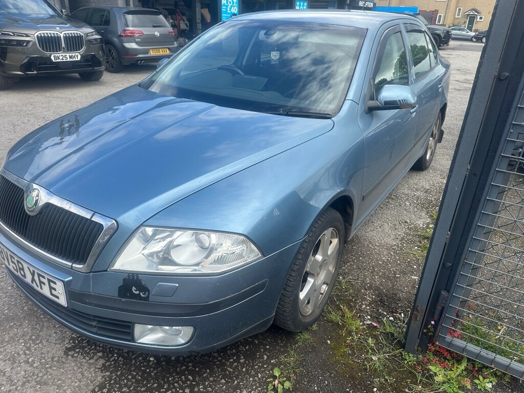 Skoda Octavia Tdi Ambiente Estate Beige #7