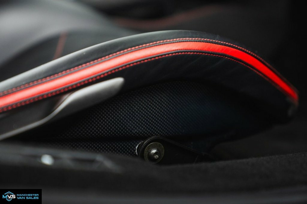 Ferrari F8 Tributo Tributo Red #52