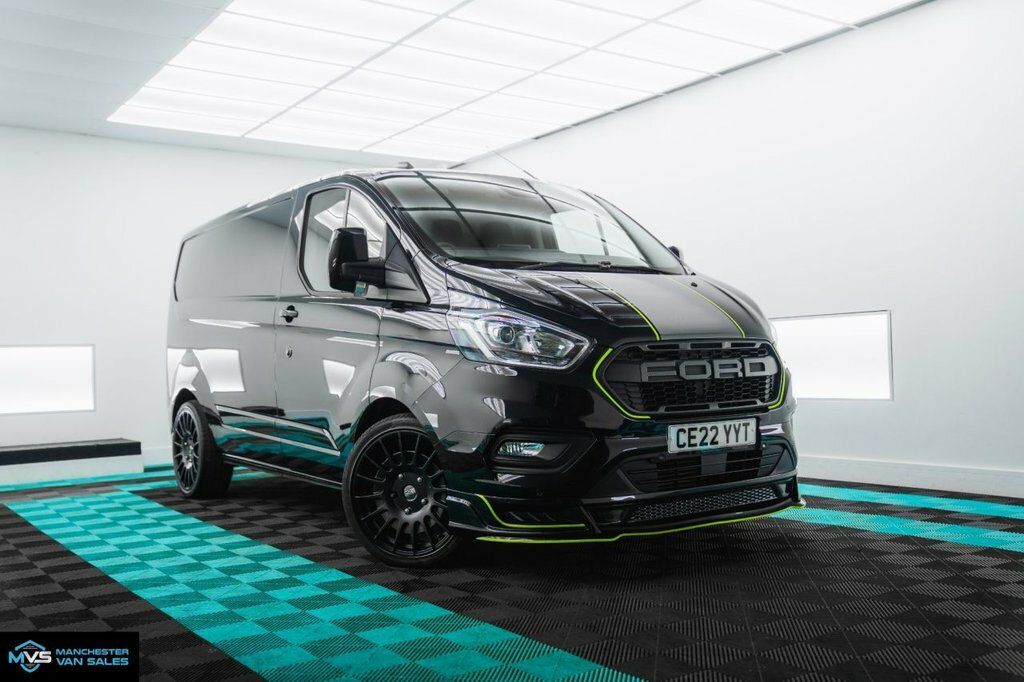 Ford Transit Custom 2L Limited Black
