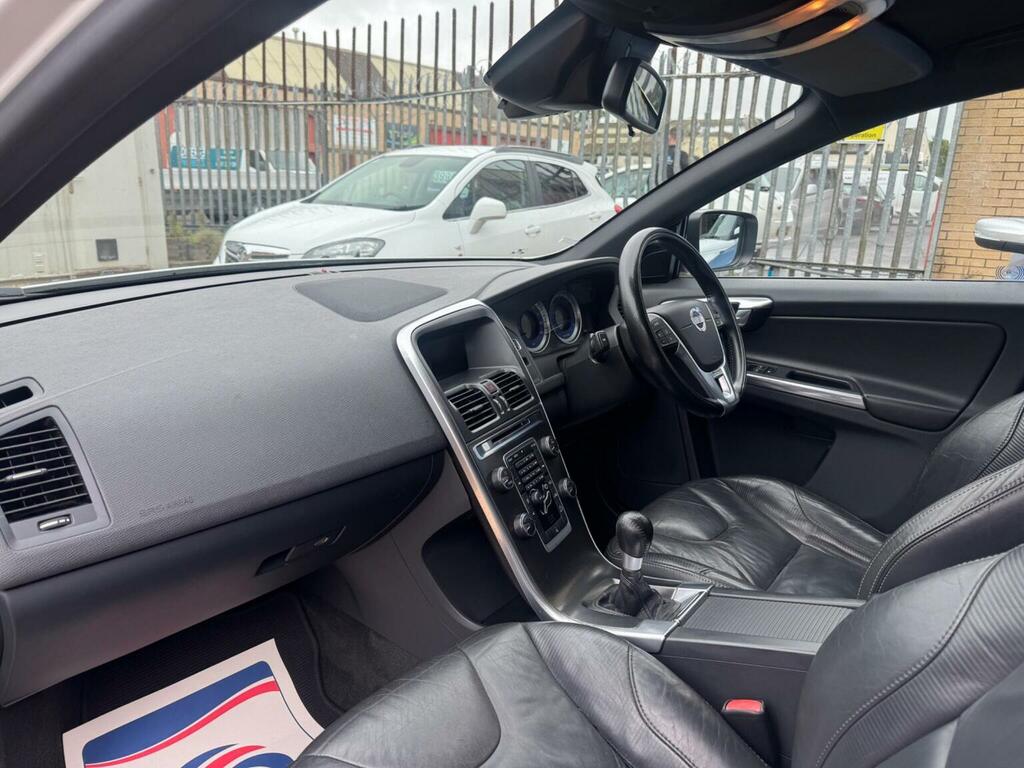 Volvo XC60 2.4 D5 Se Lux Nav Geartronic Awd Euro 5 Gold #9