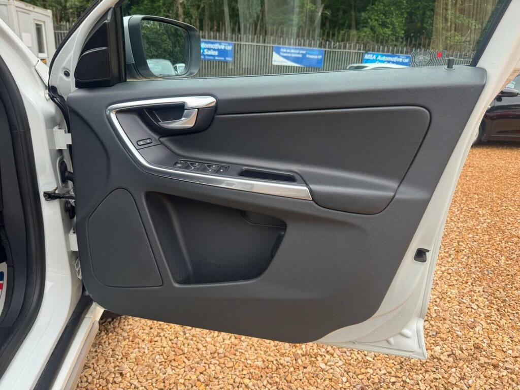 Volvo XC60 2.4 D5 Se Lux Nav Geartronic Awd Euro 5 Gold #10