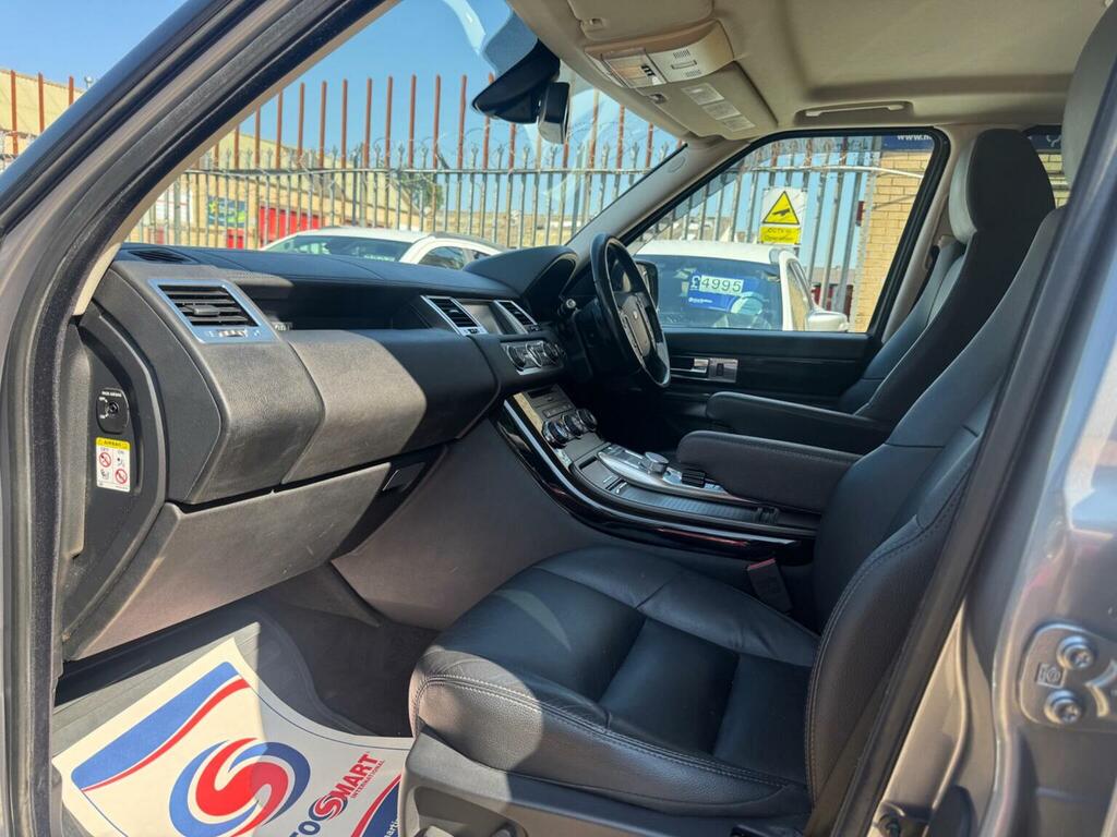 Land Rover Range Rover Sport Suv 3.0 Sd V6 Hse 201161 Black #13