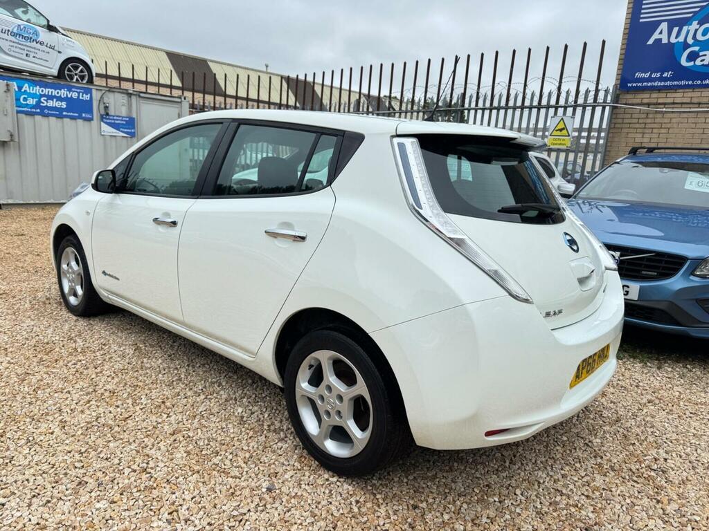 Nissan Leaf Hatchback 30Kwh Acenta 201766 #4