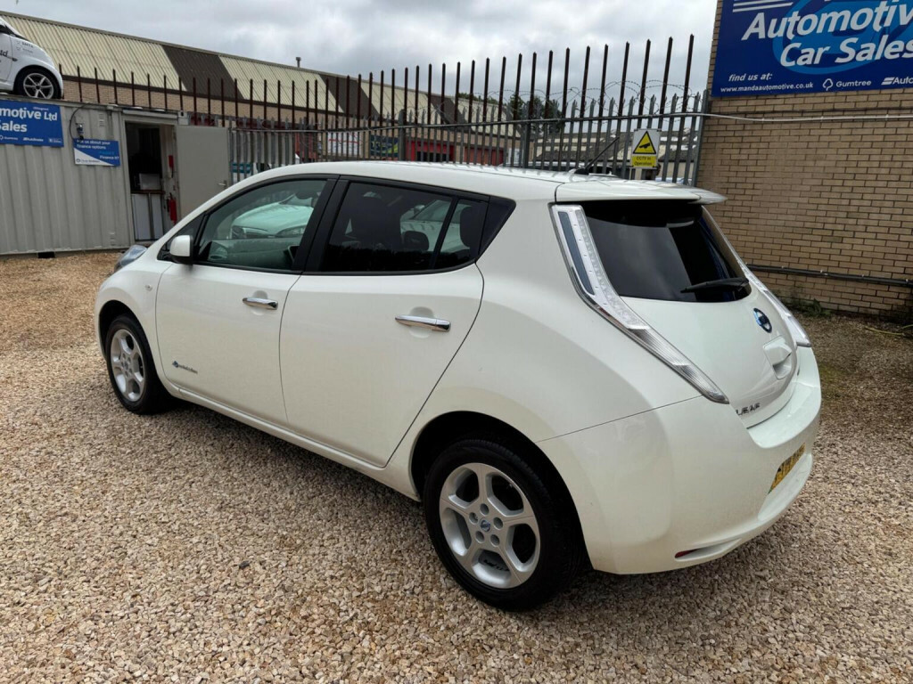 Nissan Leaf Hatchback Grey #22