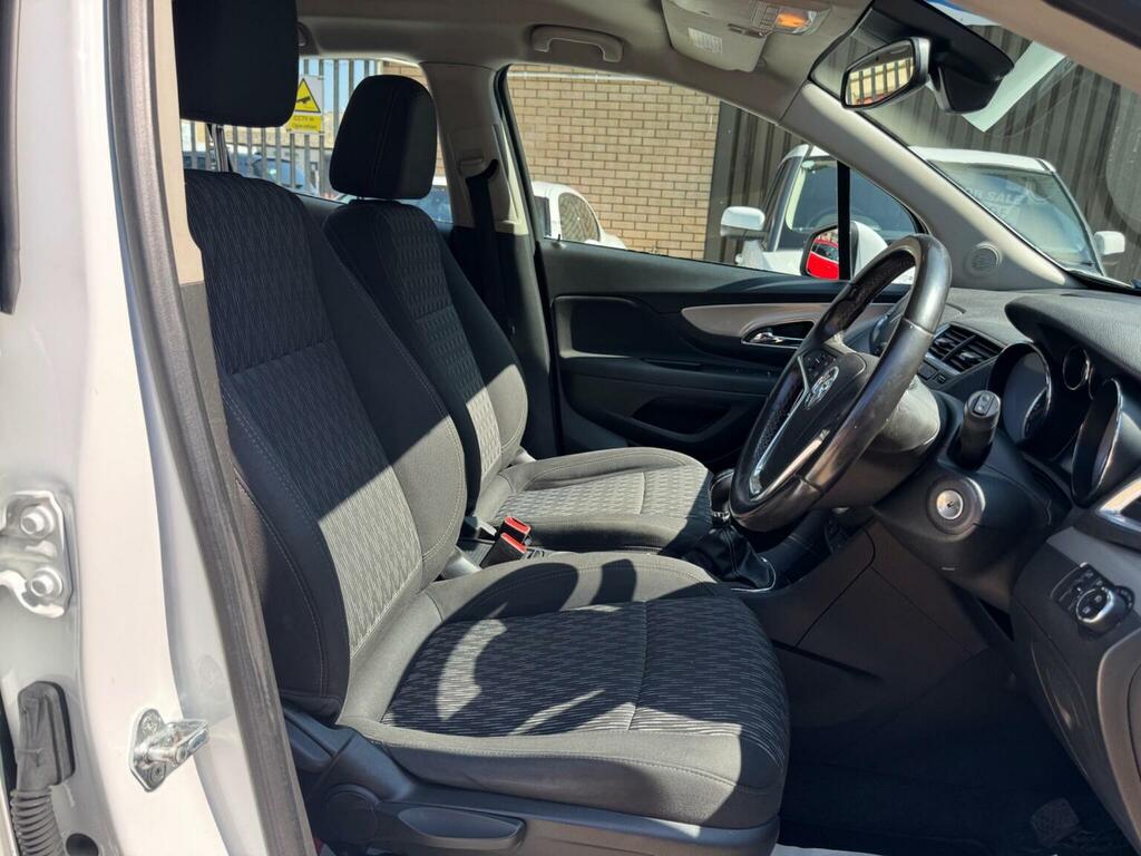 Vauxhall Mokka Exclusiv Black #10