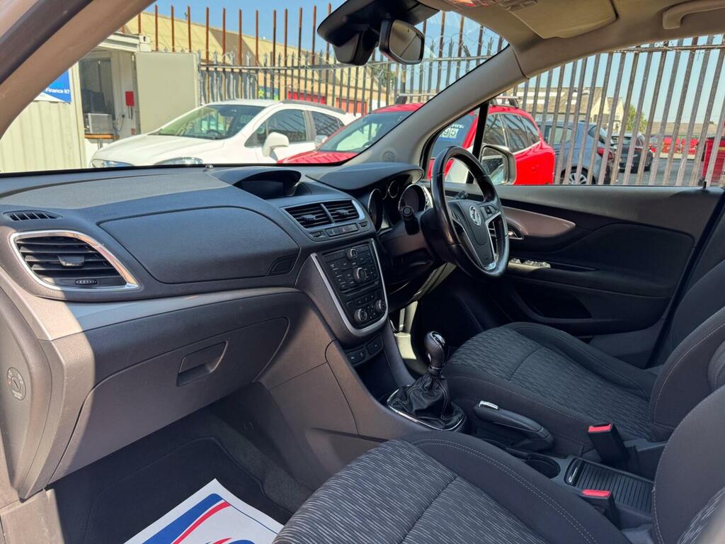 Vauxhall Mokka Exclusiv Black #9