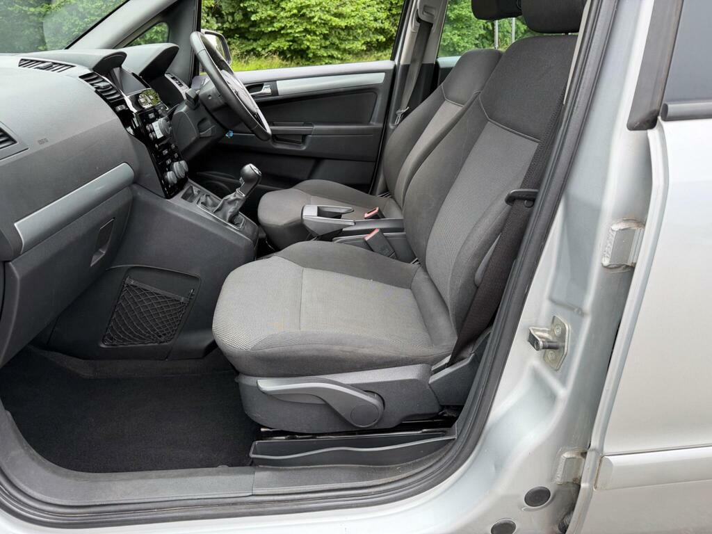 Vauxhall Zafira 1.6 16V Exclusiv Euro 5 Blue #33