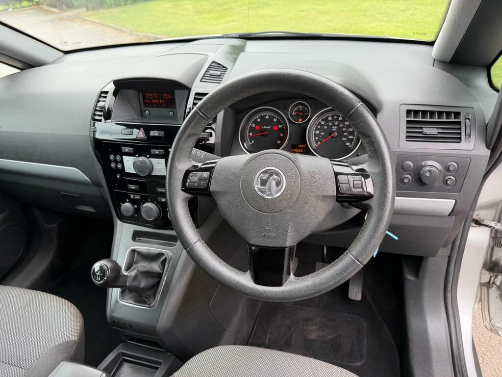 Vauxhall Zafira 1.6 16V Exclusiv Euro 5 Blue #32