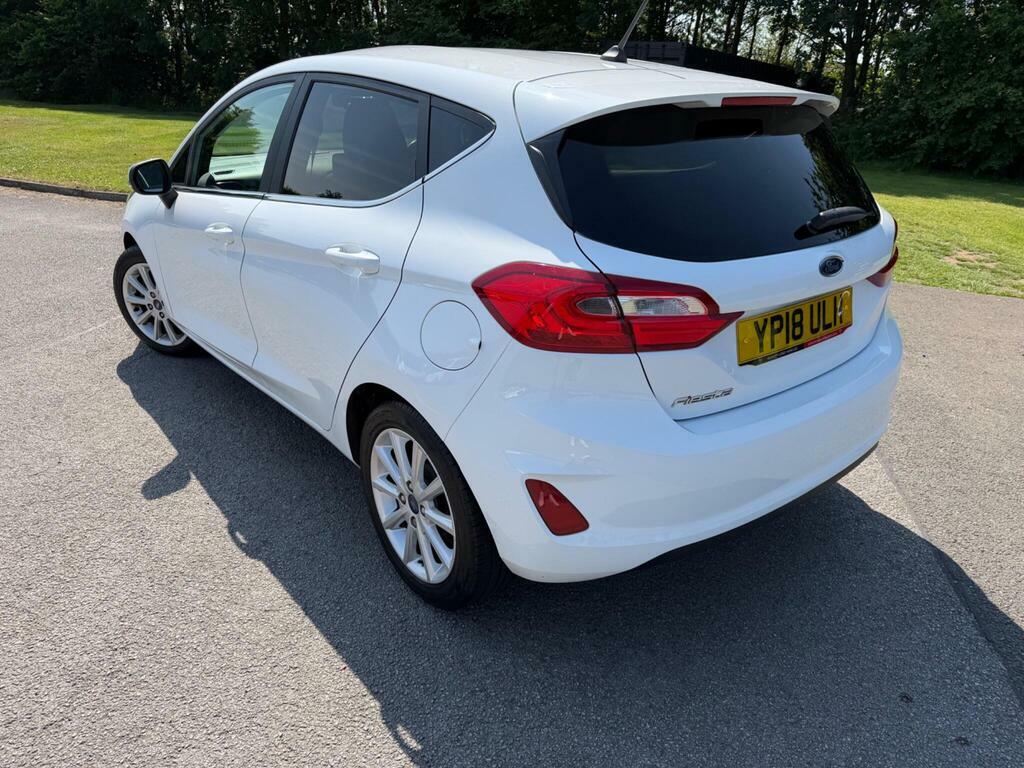 Ford Fiesta 1.0T Ecoboost Titanium Euro 6 S S White #4