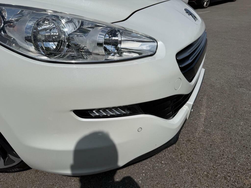 Peugeot RCZ 1.6 Thp Gt Coupe Euro 5 156 Ps White #36