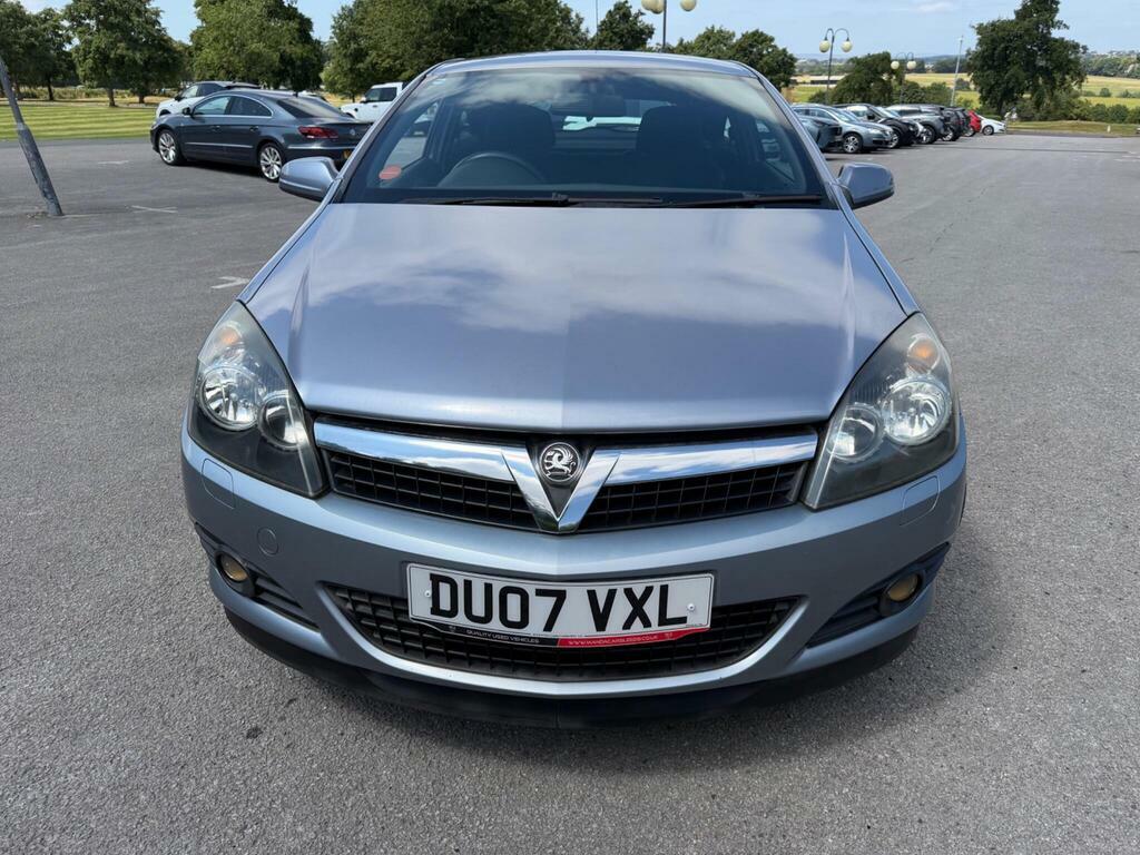 Vauxhall Astra Hatchback Black #2