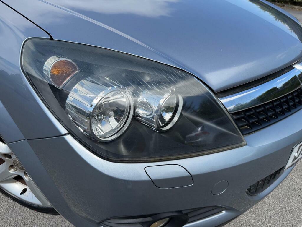 Vauxhall Astra Hatchback Black #34