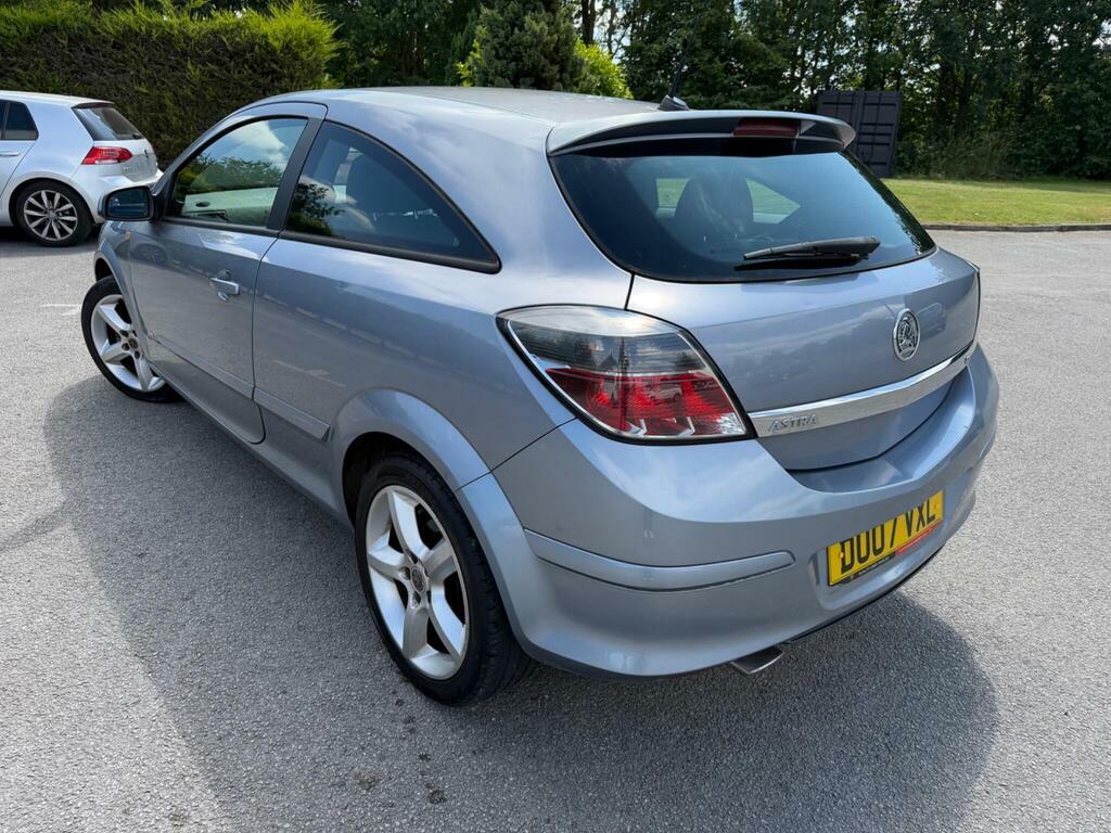 Vauxhall Astra Hatchback Black #4