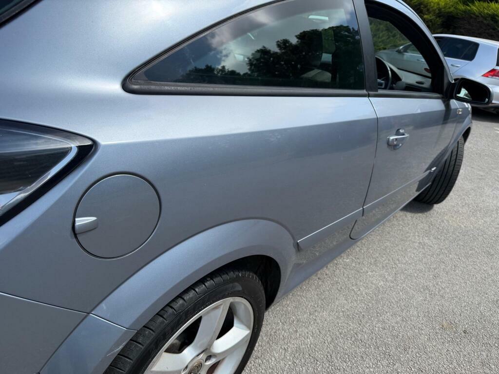 Vauxhall Astra Hatchback Black #28