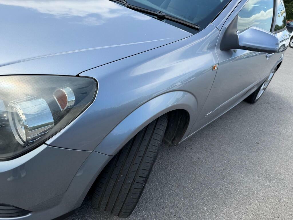 Vauxhall Astra Hatchback Black #35