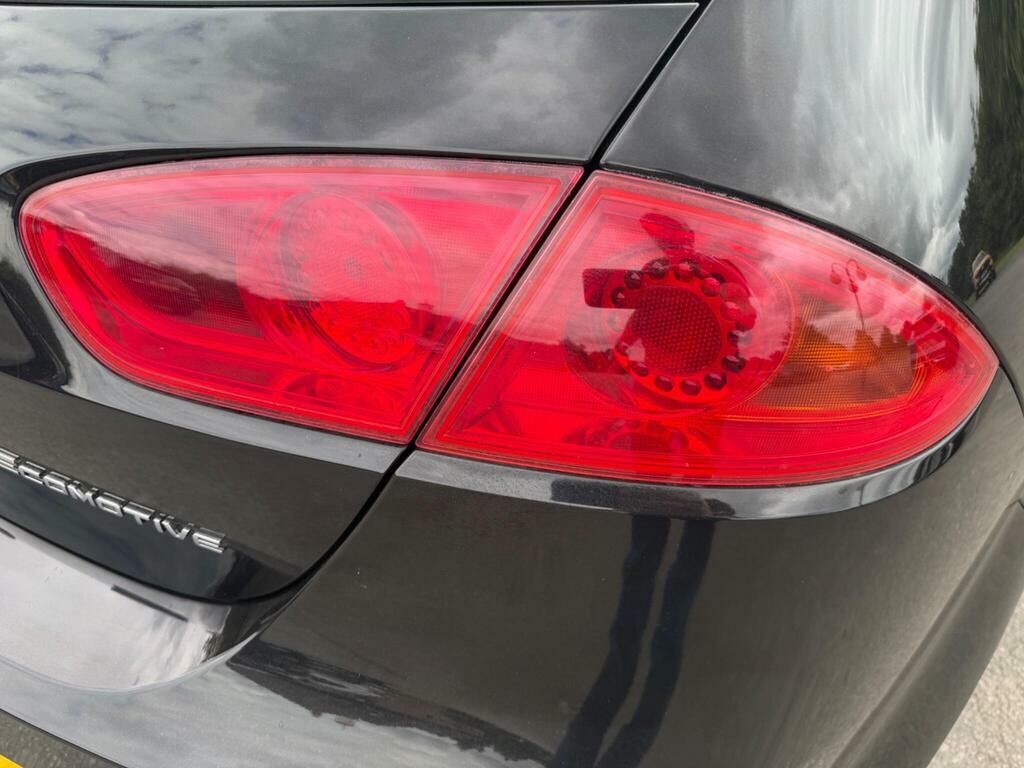Seat Leon 1.6 Leon Se Cr Tdi Ecomotive - 2011 11 Red #35