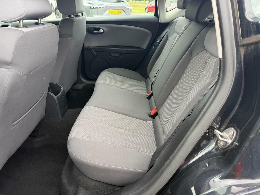Seat Leon 1.6 Leon Se Cr Tdi Ecomotive - 2011 11 Red #18