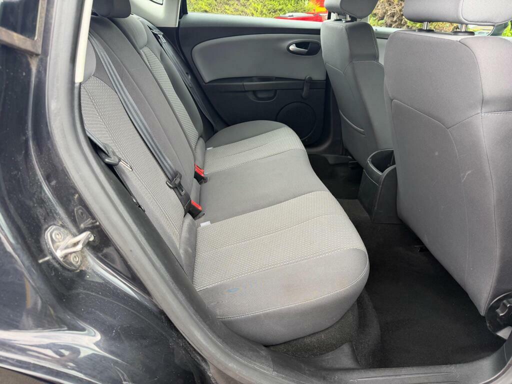 Seat Leon 1.6 Leon Se Cr Tdi Ecomotive - 2011 11 Red #17