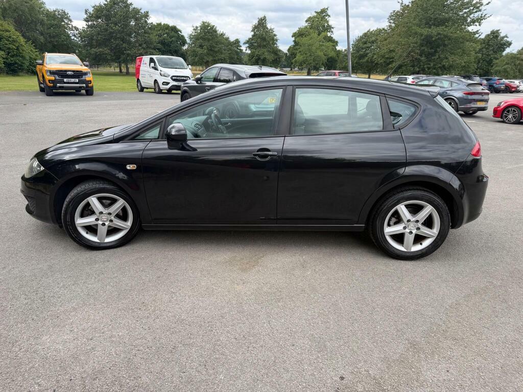 Seat Leon 1.6 Leon Se Cr Tdi Ecomotive - 2011 11 Red #8