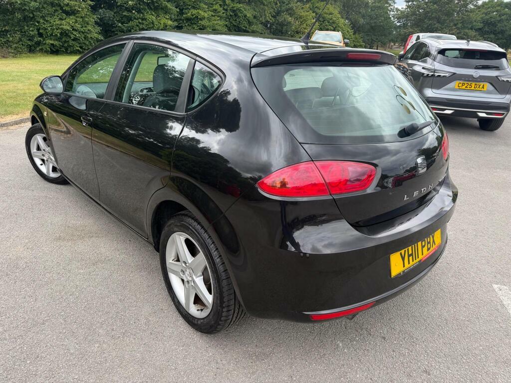 Seat Leon 1.6 Leon Se Cr Tdi Ecomotive - 2011 11 Red #4