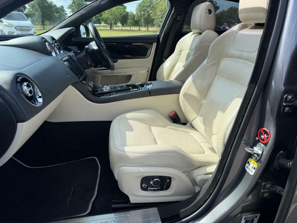 Jaguar XJ Xj Premium Luxury Grey #60