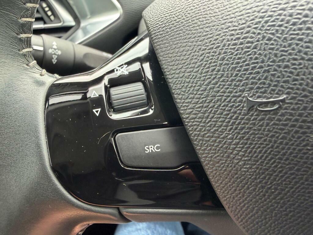 Peugeot 308 1.6 Hdi Active Hatchback Euro 5 White #20