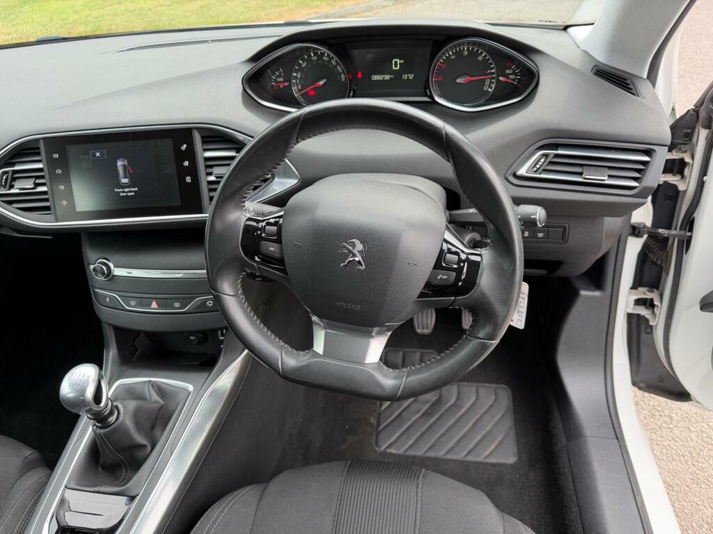 Peugeot 308 1.6 Hdi Active Hatchback Euro 5 White #33