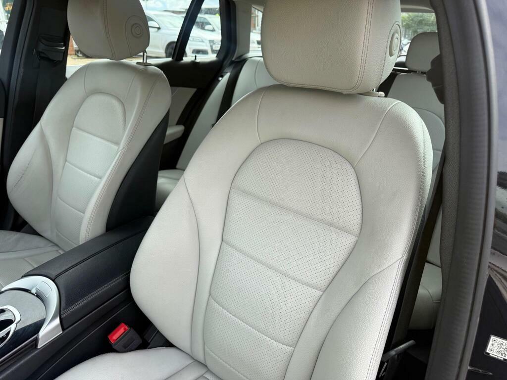 Mercedes-Benz C Class For Sale In Bedford Blue #13