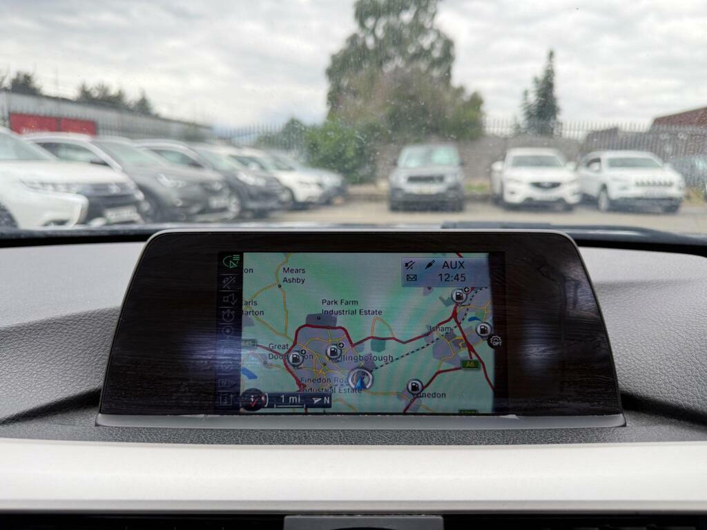 BMW 3 Series Se Touring Great Spec Estate Car White #18