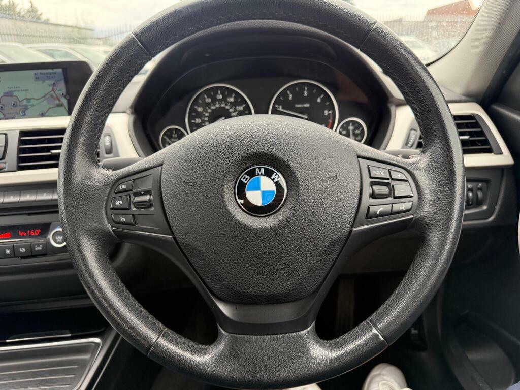 BMW 3 Series Se Touring Great Spec Estate Car White #24