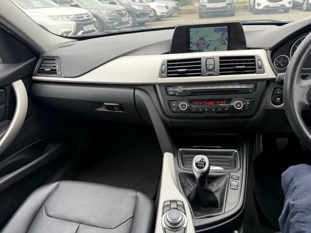 BMW 3 Series Se Touring Great Spec Estate Car White #16