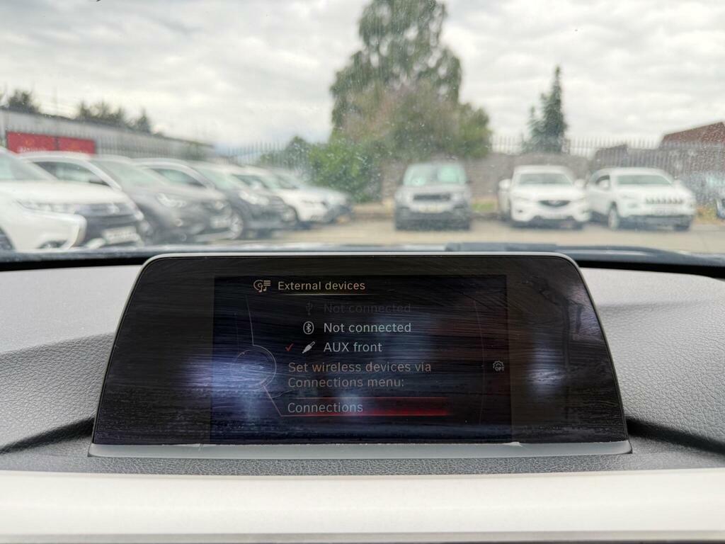BMW 3 Series Se Touring Great Spec Estate Car White #20