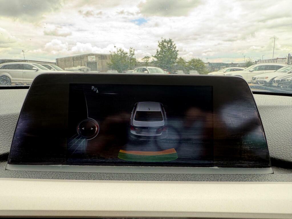 BMW 3 Series Se Touring Great Spec Estate Car White #22