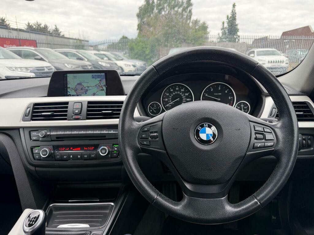 BMW 3 Series Se Touring Great Spec Estate Car White #15