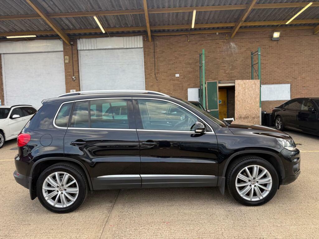 Volkswagen Tiguan 2.0 Tdi Bluemotion Tech Sport Dsg 4Wd Euro 5 S S Black #6