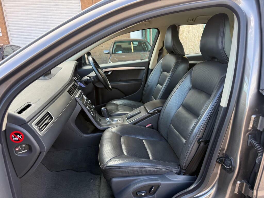 Volvo XC70 2.4 D5 Se Lux Geartronic Awd Euro 4 Gold #11