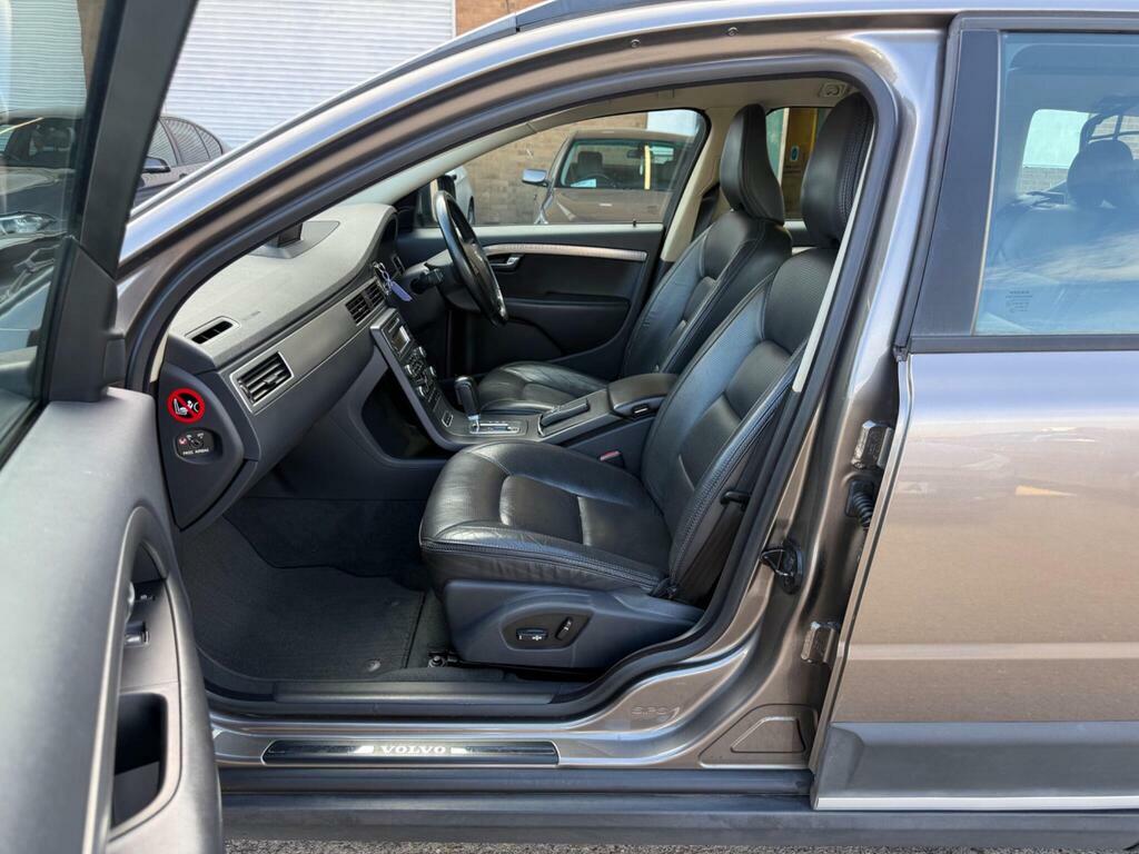 Volvo XC70 2.4 D5 Se Lux Geartronic Awd Euro 4 Gold #12