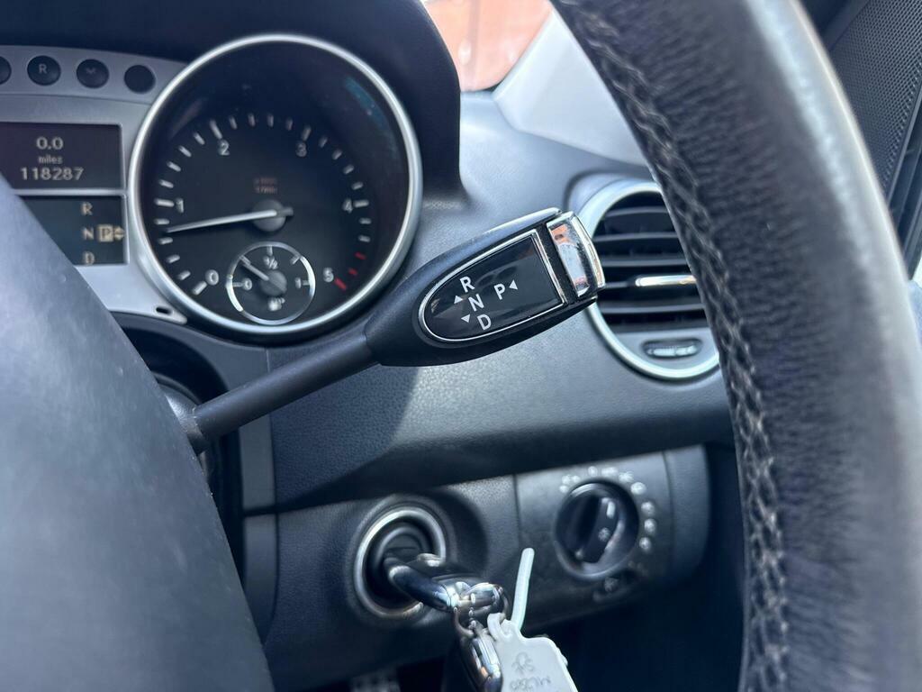 Mercedes-Benz M Class Silver #31