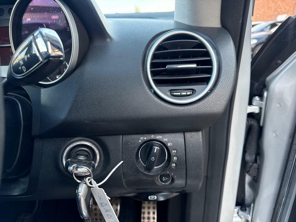 Mercedes-Benz M Class Silver #33