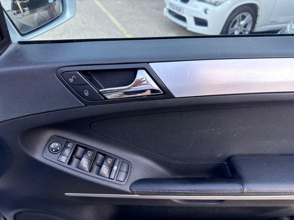 Mercedes-Benz M Class Silver #32