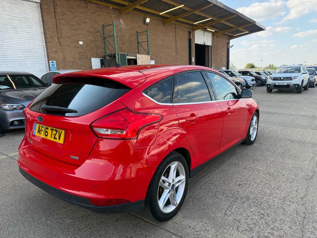 Ford Focus 1.0T Ecoboost Zetec Euro 6 S S Red #4