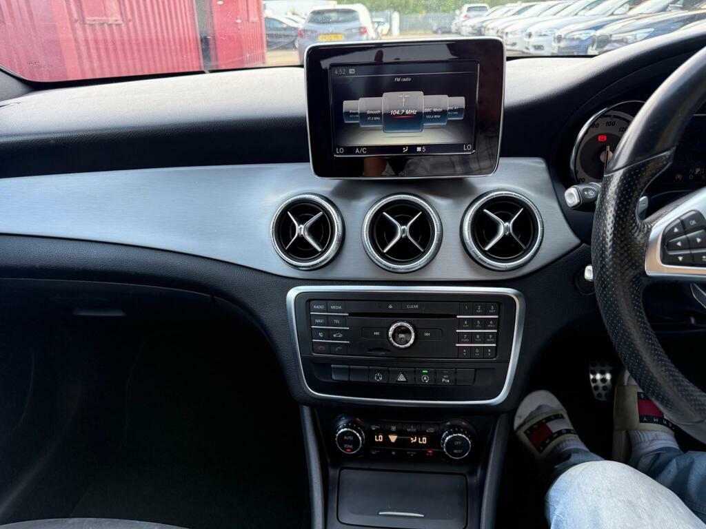 Mercedes-Benz CLA Class Saloon 1.6 Cla180 Amg Sport Coupe 7G-dct Euro 6 S White #18