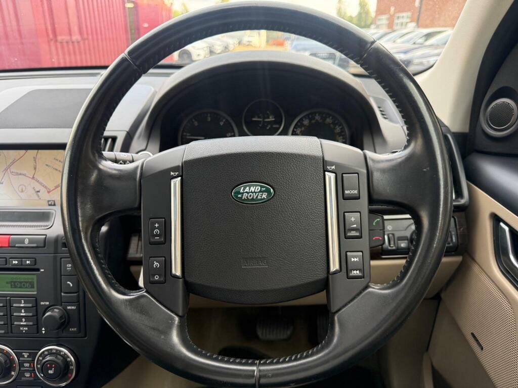 Land Rover Freelander 2 Sd4 Hse White #25
