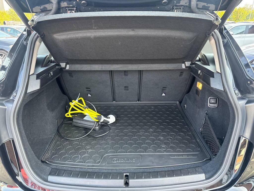 BMW 2 Series Active Tourer 220I Sport Black #44