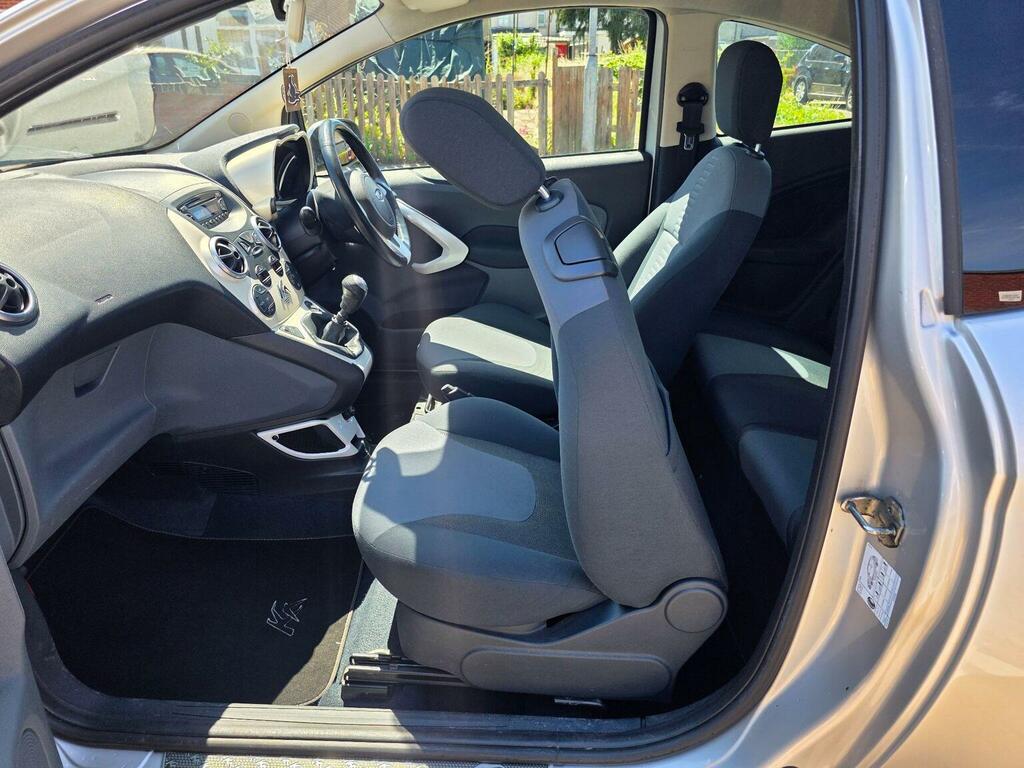 Ford KA 1.2 Studio. Low Mileage. 35 Road Tax. Ule Blue #33