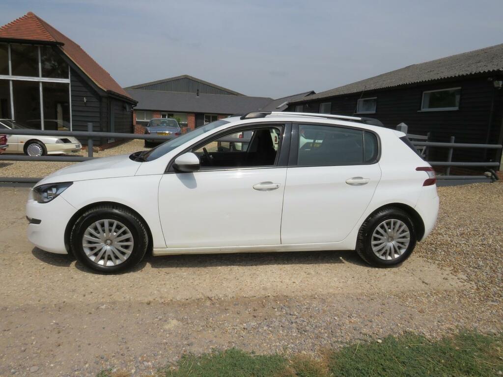 Peugeot 308 1.6 B Lue Hdi 100 Access YJ17EFY White #2
