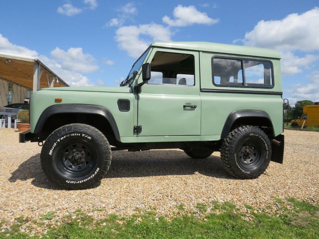 Land Rover Defender 90 Reduced To Clear E187NUJ Green #4
