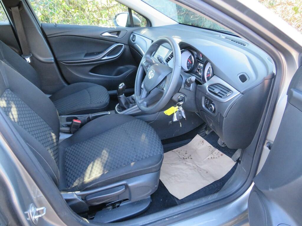 Vauxhall Astra 1.6 Cdti 16V Eco Flex Design Band A Road Tax FJ66BEU Grey #5